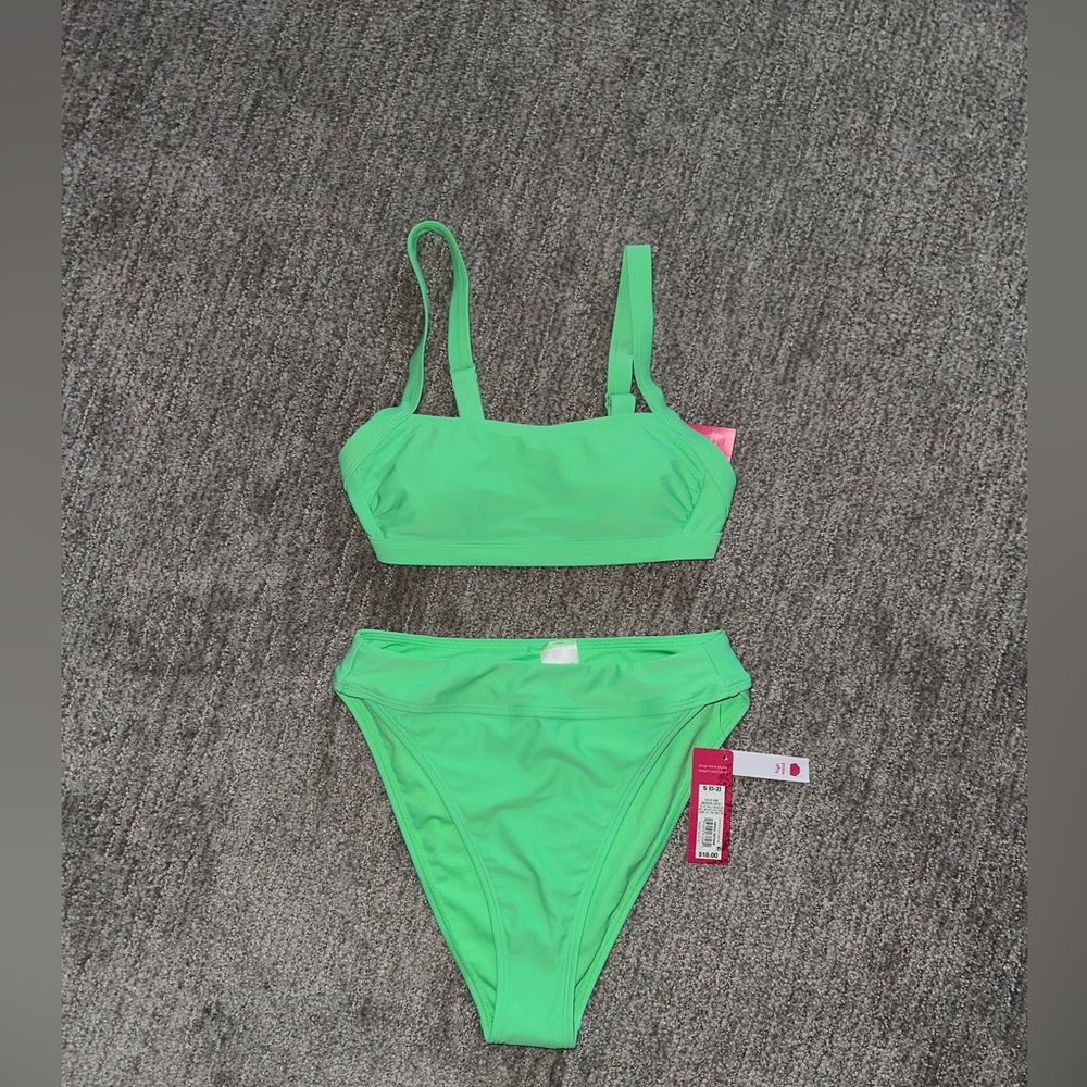 Women’s High-Waisted Bathing Suit